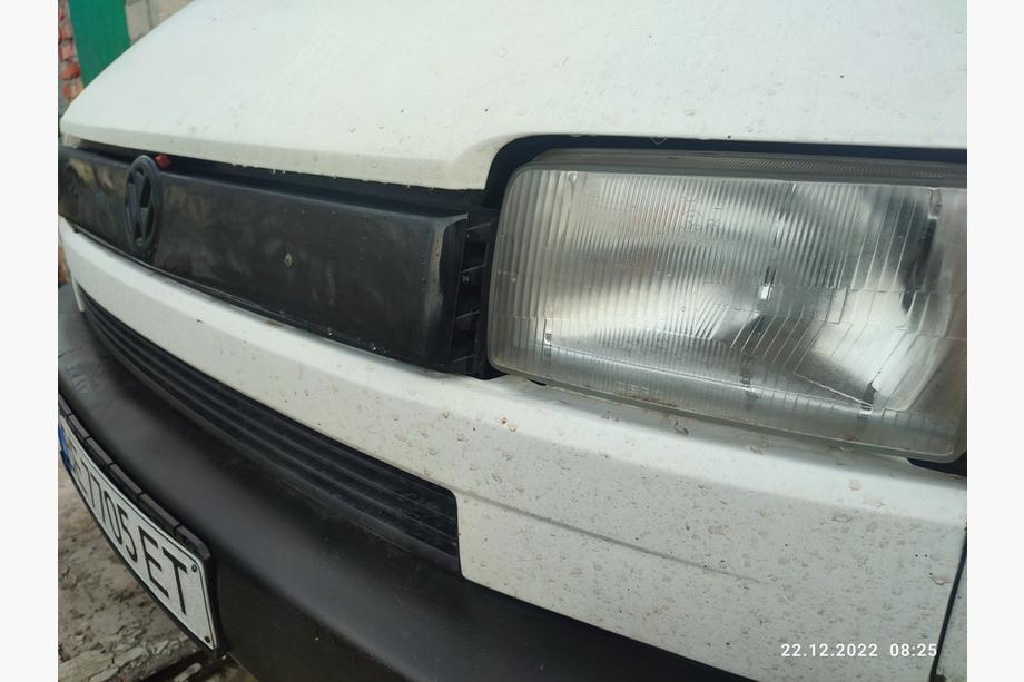 Volkswagen T4 Transporter 1990–2003 Zimný horný kryt masky chladiča Lesklý pre rovné čelo (Flat Front) Fotografia 4