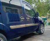 Fiat Doblo I 2005–2010 Dverné lišty – široký model (4 ks, nerez) OmsaLine – talianska nehrdzavejúca oceľ fotografia 2