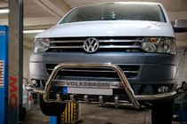 Volkswagen T5 2010–2015 Predný ochranný rám (bullbar) WT004ST (nerez) fotografia 1