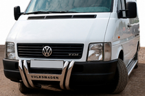 Volkswagen LT 1995–2006 Predný ochranný rám (bullbar) Kelebek WT011 (nerez) fotografia 1