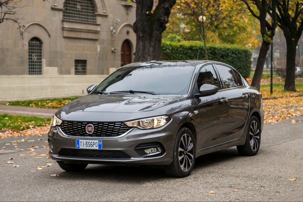 Recenzia kompaktného sedanu Fiat Tipo