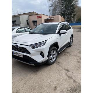 Bočné nášľapy OEM V1A (2 ks, hliník) Toyota Rav 4 2019–2025 fotografia 2