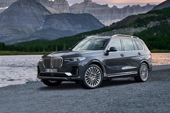 Recenzia plnohodnotného crossoveru BMW X7
