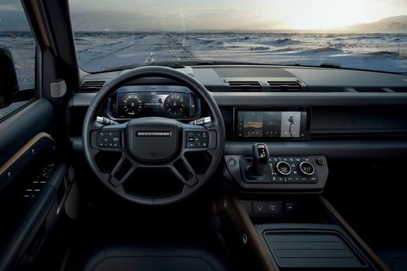 Prémiový päťdverový SUV Land Rover Defender 110 Fotografia 13