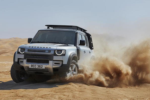 Prémiový päťdverový SUV Land Rover Defender 110 Fotografia 10