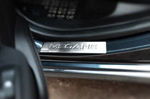 Renault Megane IV 2016–2025 Nerezové kryty prahov OmsaLine (4 ks) fotografia 3