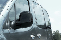 Opel Vivaro 2019– Chrómové kryty spätných zrkadiel (2 ks, plastové) Čierny chróm fotografia 3