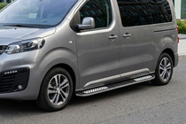 Opel Vivaro 2019– Bočné nášľapy Tayga V2 (2 ks, hliník) fotografia 1