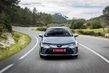 Hybridný sedan Toyota Corolla fotografia 4