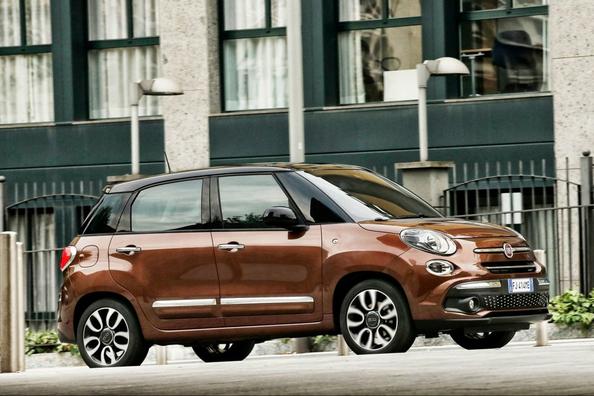 Recenzia kompaktného minivanu Fiat 500L