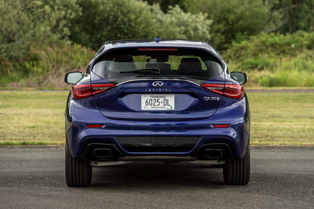Kompaktný crossover Infiniti QX30