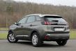 Kompaktný crossover Peugeot 3008 druhej generácie fotografia 11
