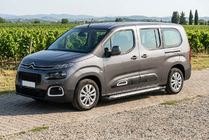 Citroen Berlingo/Multispace 2018– Bočné nášľapy Allmond Grey (2 ks, hliník) Dlhý rázvor fotografia 1