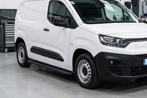 Peugeot Partner/Rifter 2019– Bočné nášľapy Bosphorus Black (2 ks, hliník) fotografia 1