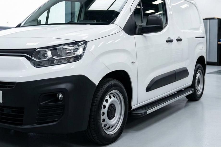 Opel Combo 2019– Bočné prahy Maya V1 (2 ks, hliník) Image