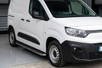Opel Combo 2019– Bočné nášľapy Maydos V1 (2 ks, hliník / nerez) fotografia 1
