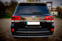 Toyota Land Cruiser 200 2007–2021 Spojler FullLed (2016+) Čierna farba fotografia 7