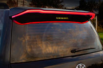Toyota Land Cruiser 200 2007–2021 Spojler FullLed (2016+) Čierna farba fotografia 3