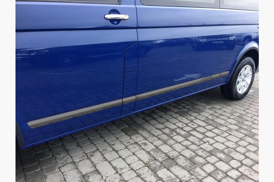 Volkswagen T5 Multivan 2003–2010 Dverové lišty (nerez, čierny chróm) Image