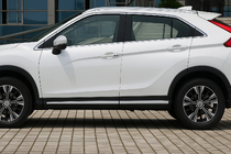 Mitsubishi Eclipse Cross 2017– OmsaLine bočné lišty dverí (4 ks, nerez) fotografia 1