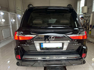 Lexus LX570/450d 2008–2022 Restylingový bodykit z modelu 2008-2016 na TRD Superior (2016-2020) fotografia 38