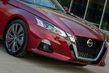 Stredne veľký sedan Nissan Altima šiestej generácie fotografia 4