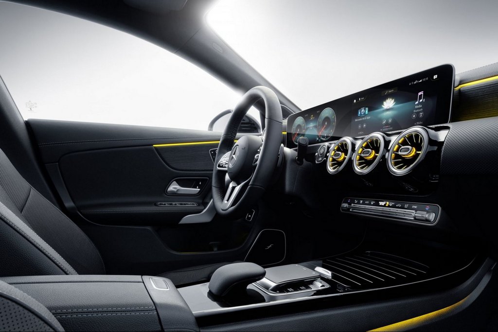 Recenzia druhej generácie Mercedes-Benz CLA Shooting Brake