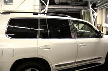 Toyota Land Cruiser 200 2007–2021 Kompletné lišty okien a stĺpikov (nerez) fotografia 17