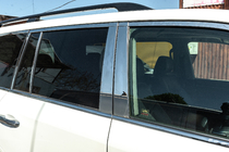 Toyota Land Cruiser 200 2007–2021 Kompletné lišty okien a stĺpikov (nerez) fotografia 11