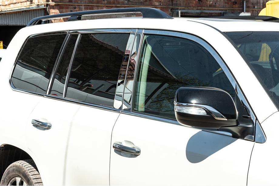 Toyota Land Cruiser 200 2007–2021 Kompletné lišty okien a stĺpikov (nerez) Image
