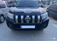 Toyota Land Cruiser Prado 150 2009–2023 Chrómové lišty na masku chladiča (2017-2023) fotografia 1
