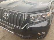 Toyota Land Cruiser Prado 150 2009–2023 Maska chladiča 2017↗ LED (Zeus Black, s Black obočím) fotografia 9