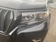 Toyota Land Cruiser Prado 150 2009–2023 Maska chladiča 2017↗ LED (Zeus Black, s Black obočím) fotografia 10