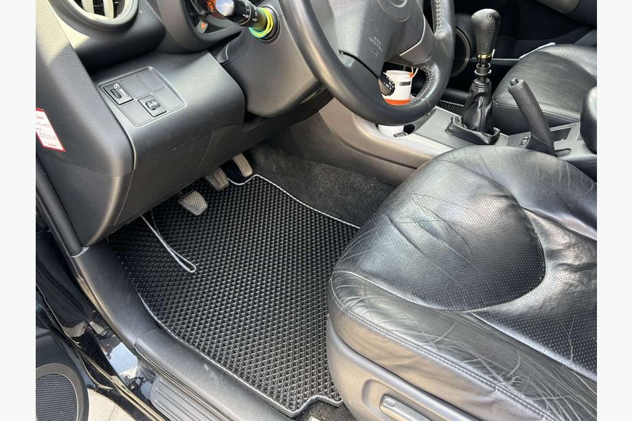 Toyota Rav 4 2006–2013 EVA autokoberce (čierne) Image