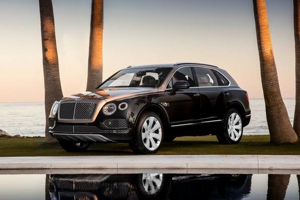 Recenzia luxusného crossoveru Bentley Bentayga