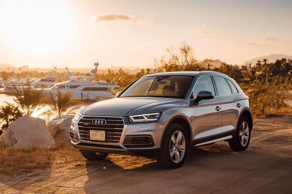 Druhá generácia kompaktného crossoveru Audi Q5