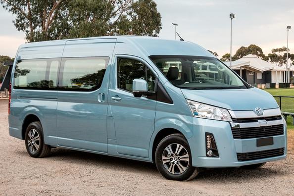 Recenzia mikrobusu Toyota Hiace novej generácie