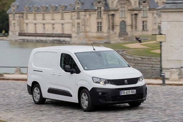 Prehľad kompaktného vanu Peugeot Partner
