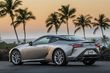 Recenzia vysokovýkonného kupé Lexus LC500 fotografia 11
