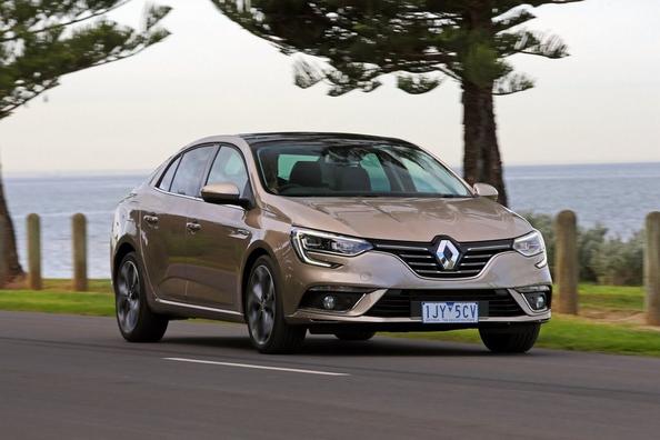 Recenzia sedanu Renault Megane štvrtej generácie