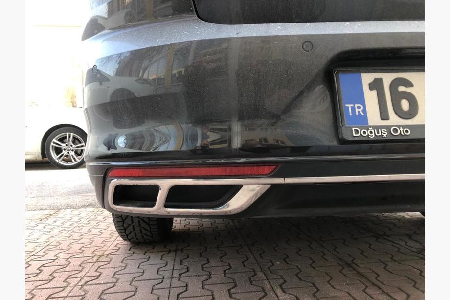 Volkswagen Passat B8 2015–2023 Nerezové kryty koncoviek výfuku Carmos SD/SW (2019+, 3 ks) Fotografia 2