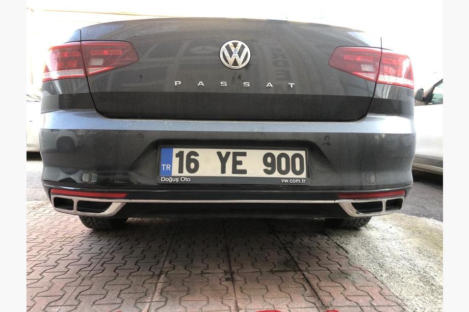 Volkswagen Passat B8 2015–2023 Nerezové kryty koncoviek výfuku Carmos SD/SW (2019+, 3 ks) Fotografia 4