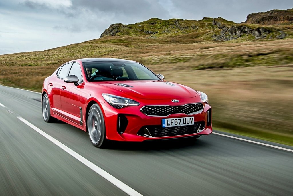 Recenzia plnohodnotného liftbacku KIA Stinger