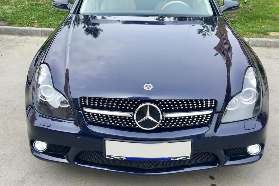 Mercedes CLS C219 2004–2010 Predná maska chladiča (2005-2008, Diamond Silver) Image