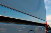 Fiat Doblo II 2010–2022 Široká lišta pod posuvné dvere (2 ks, nerez) fotografia 7