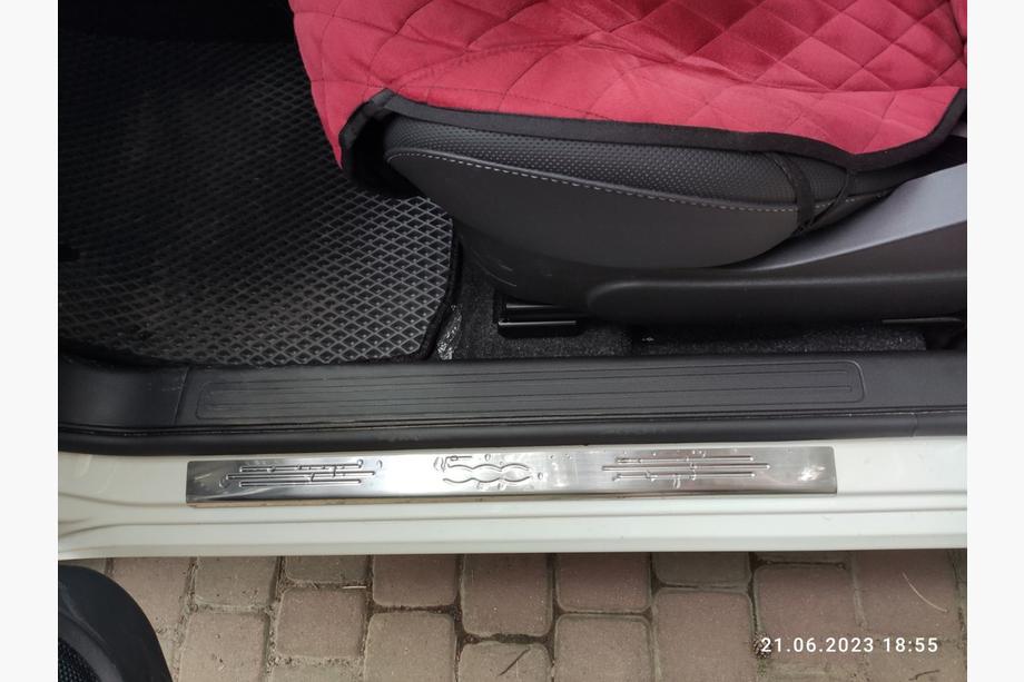 Fiat 500/500L 2013–2022 Nástupné lišty 500 (Carmos, 2 ks, nerezová oceľ) Image