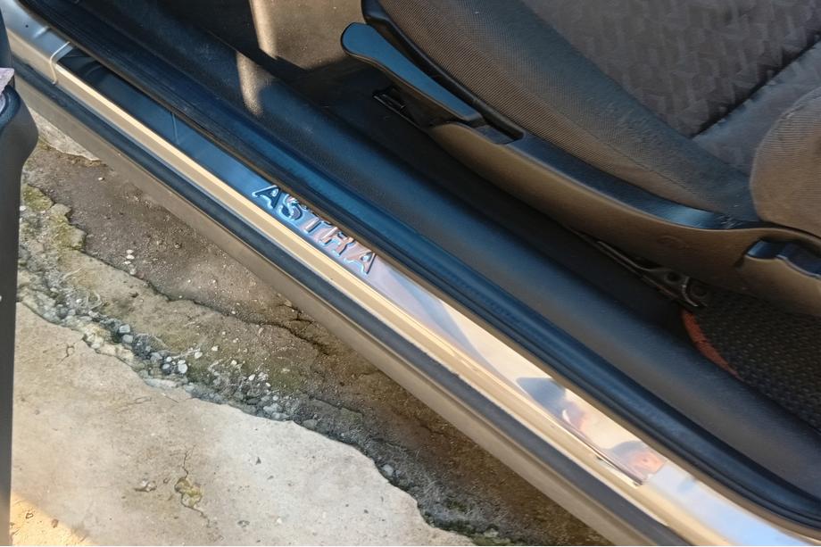 Opel Astra G Classic 1998–2012 Prahové lišty Carmos (Coupe, 2 ks, nerez) Image