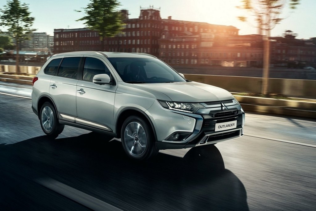 Recenzia crossoveru Mitsubishi Outlander