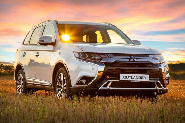 Recenzia crossoveru Mitsubishi Outlander