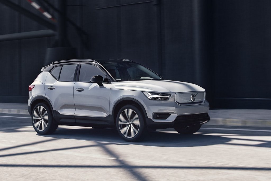 Elektrický crossover s pohonom všetkých kolies Volvo XC40 Recharge